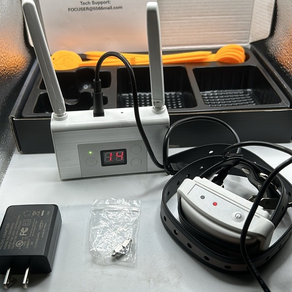 Focused Wireless Electronic Pet Fence System Model PF-07 - Picture 3 of 7